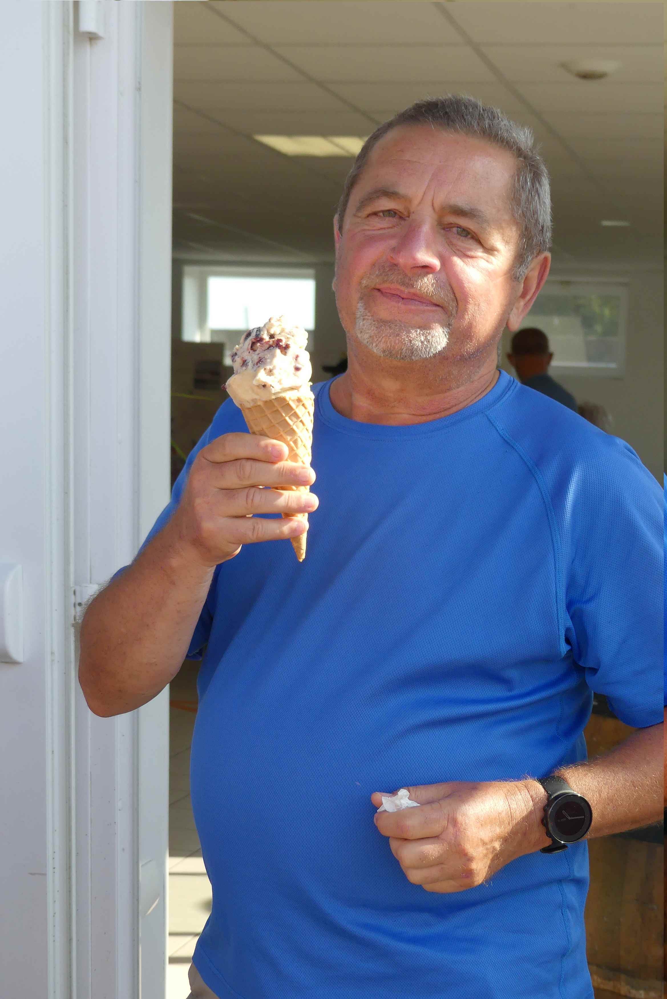 2020 09 15 1855 m glace le moulin de la chaussee normandie